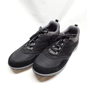 Easy Spirit sneakers😀😀😀Size 7.5